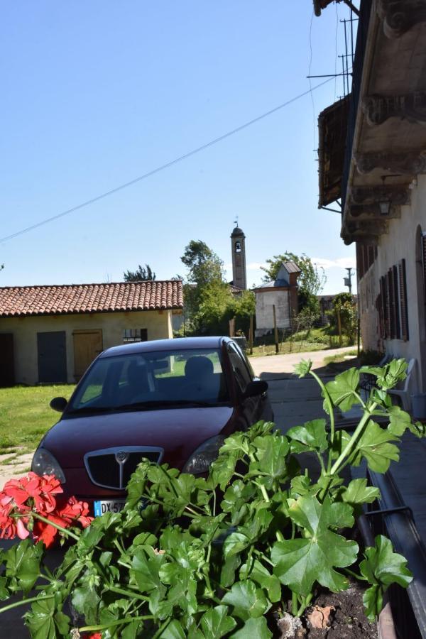 La Casa Di Enzo Bed & Breakfast Lequio Tanaro Dış mekan fotoğraf