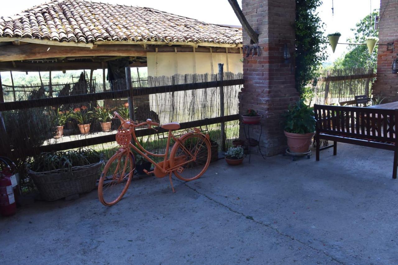 La Casa Di Enzo Bed & Breakfast Lequio Tanaro Dış mekan fotoğraf