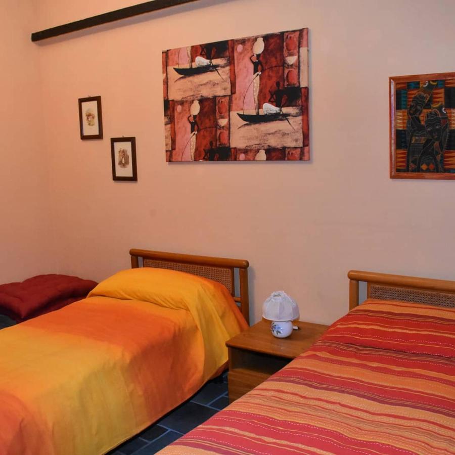La Casa Di Enzo Bed & Breakfast Lequio Tanaro Dış mekan fotoğraf